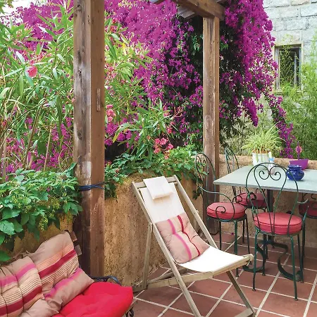 Three-bedroom Holiday In Figari * Figari (Corsica)