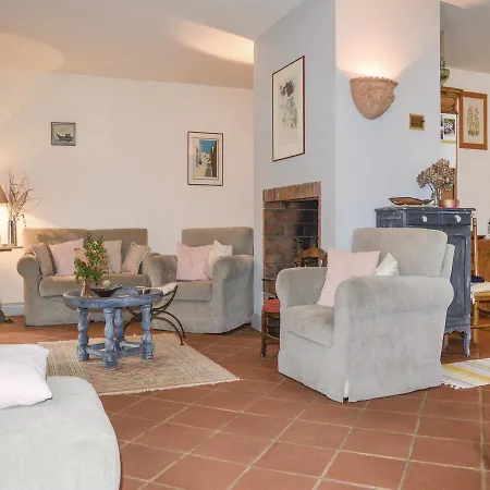 Three-bedroom Holiday In Figari * Figari (Corsica)